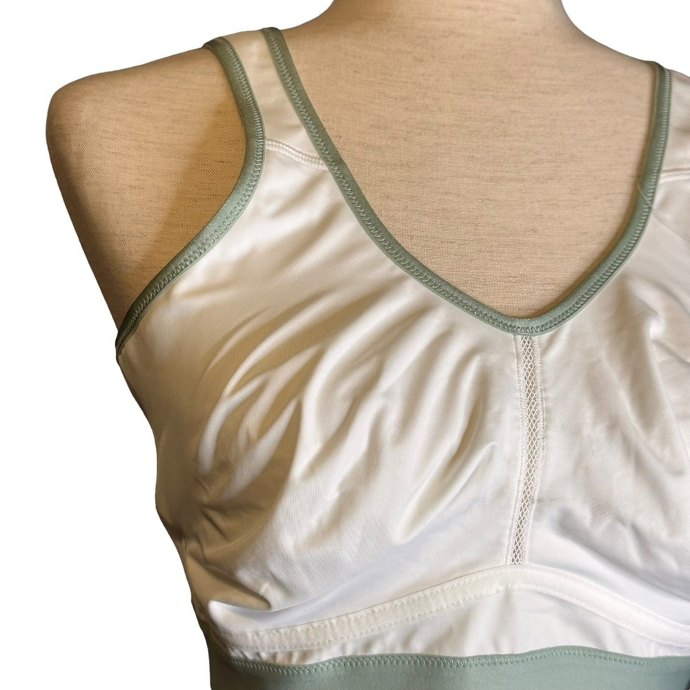 Syrokan Comfort Sports Bra Wireless Thin Cup Medium Support NWT 38DD A291 - Picture 3 of 15